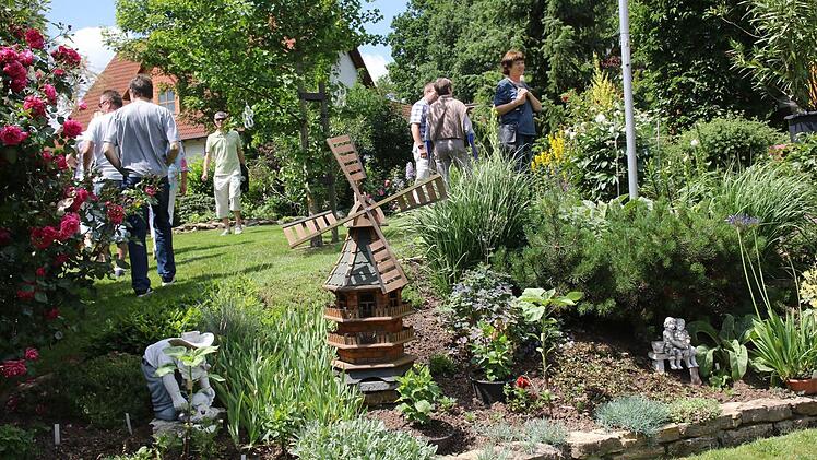 Im Garten von Rudolf Beugnis Foto: Michael Stelzner