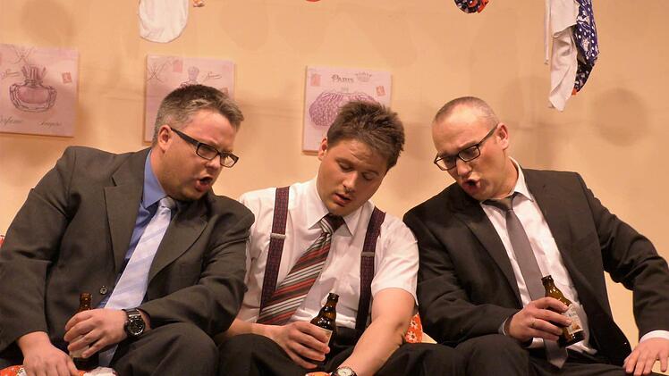 Impressionen von der Theater-Premiere in Marktaschorgast. Foto: Werner Reißaus