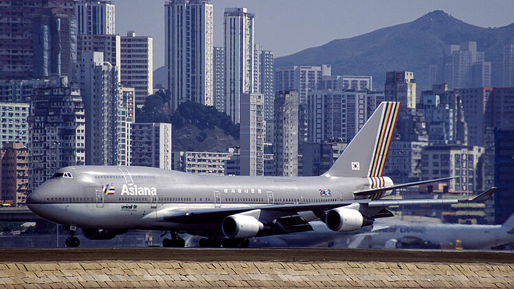 Flugzeug in Hongkong