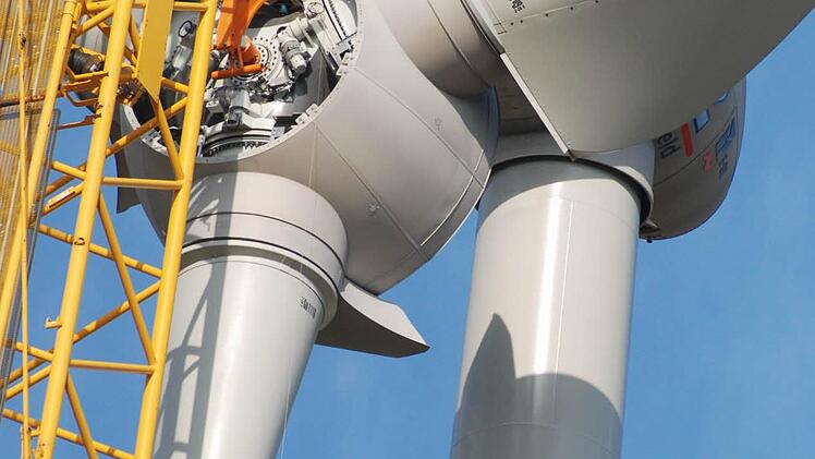 Wo rollt der Baustellenverkehr, wenn die Windräder gebaut werden - ein Aufregerthema im Weißenbrunner Gemeinderat. Symbolbild: Archiv Günther Flegel