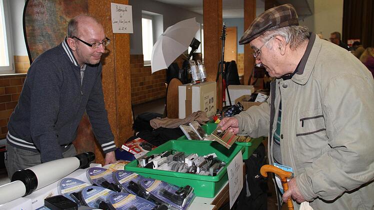 Auch Zubehör war in reicher Auswahl zu finden.  Foto: Gerda Völk