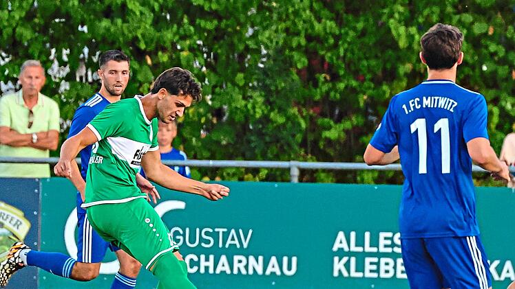 Die Entscheidung zum 3:1: Dustin Renk traf mit seinem zweiten Ballkontakt nach Einwechslung ins Netz.