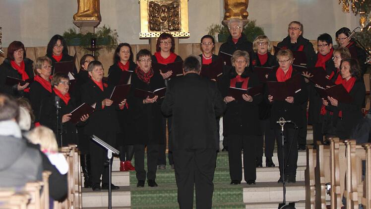 Der "Frauenchor" unter Leitung von Armin Müller.Foto: Günther Geiling