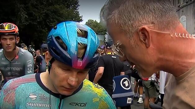 Gl&uuml;ck; Geschwindigkeit und Geschick: Max Kanter aus Cottbus sprintete bei der 5. Etappe der Tour de France zum Etappensieg und stellte sich dem Interview von ARD-Mann Michael Antwerpes.
