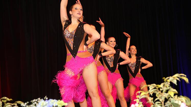 Die Tanzsportabteilug des TV Ketschendorf Wolfgang Desombre