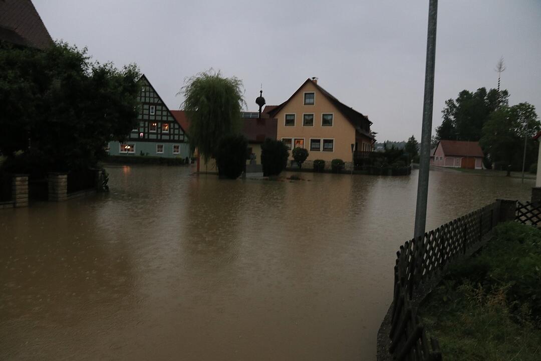 Gewitter: Wassermassen überfluten Landkreis Ansbach