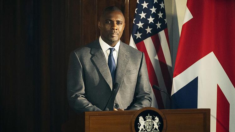 Keine allt&auml;gliche Rolle: Idris Elba spielt den britischen Premierminister Sam Clarke.