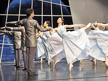 "Schwanensee" verkörpert alles, was das klassische Ballett berühmt gemacht hat - es fasziniert die Menschen bis heute. Foto: Peter Klopf