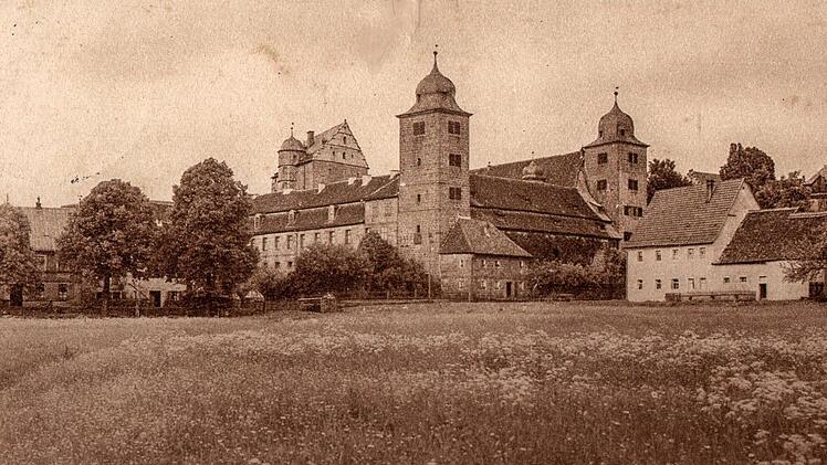Historische Aufnahme aus den dreißiger Jahren - damals war der Thurnauer Schlossweiher trockengelegt. Foto: Archiv Stephan Tiroch