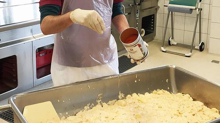 Das Mittagessen könnte an Kulmbacher Ganztagsschulen richtig teuer werden.