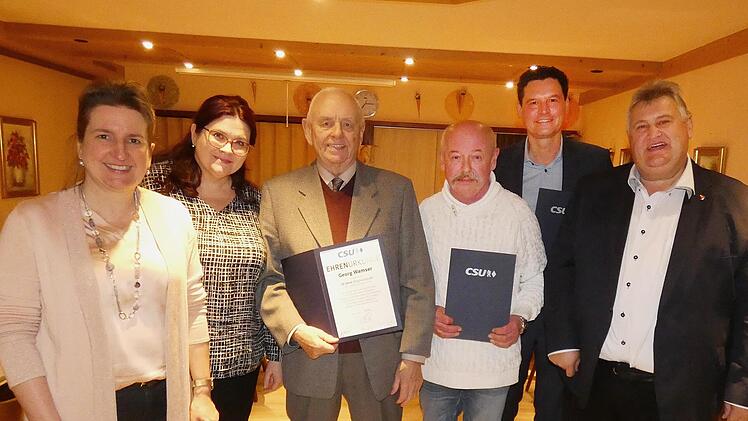 CSU-Ortsverband Ludwigschorgast: von links Vorsitzende Doris Leithner-Bisani, 2. Vorsitzende Heike Mayer, Ehrenmitglied Georg Wamser, Rudi Pabel, Jürgen Köhnlein und stellvertretender CSU-Kreisvorsitzender Gerhard Schneider.