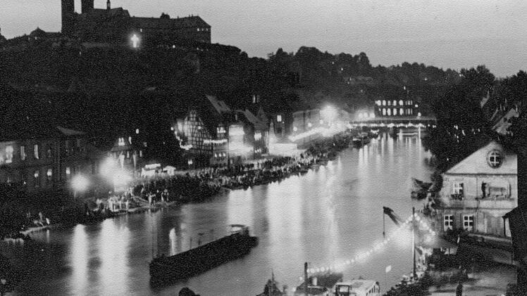 Blick auf die festlich illuminierte Sandkerwa des Jahres 1955. Foto: Archiv Bürgerverein 4. Distrikt