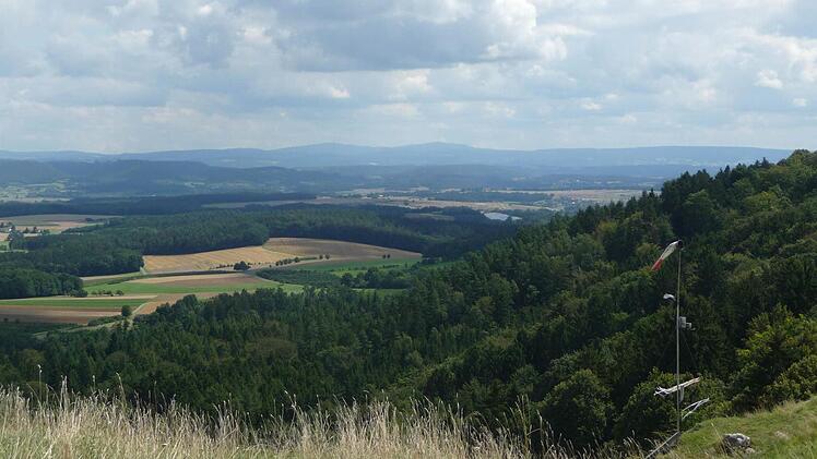 Blick vom Görauer Anger ins Kulmbacher Land.
