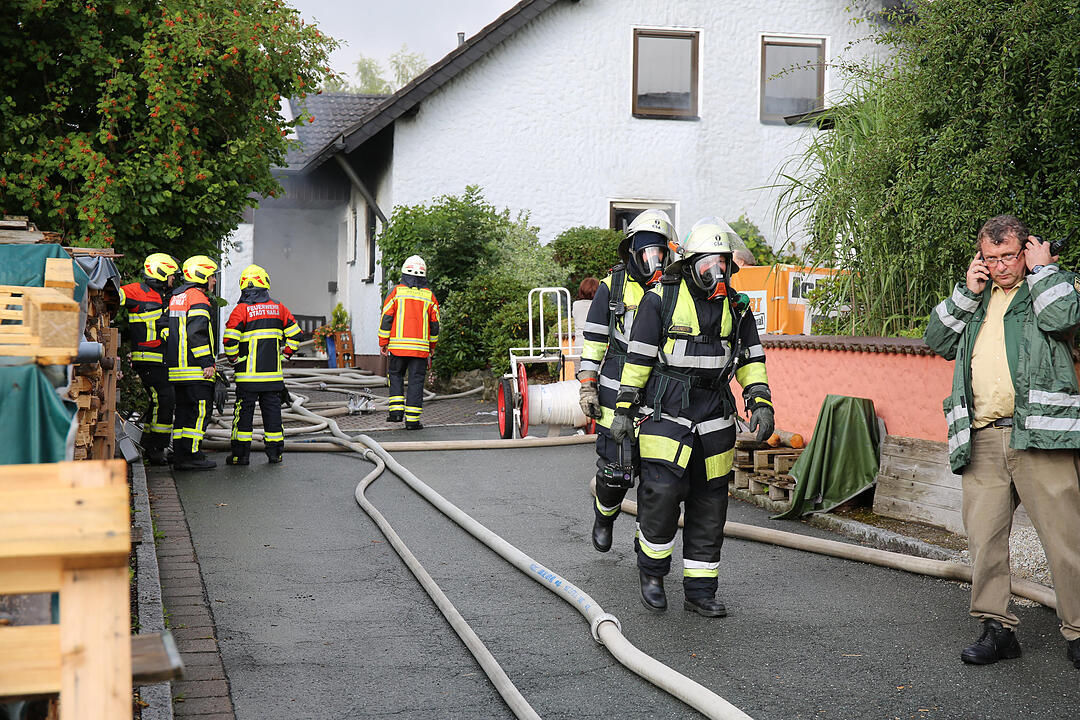 Kreis Hof: 44-Jährige bei Wohnhausbrand verletzt