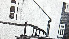 Foto der Weitramsdorfer Feuerspritze von 1795. Das Gerät wird in den Kunstsammlungen der Veste Coburg aufbewahrt.