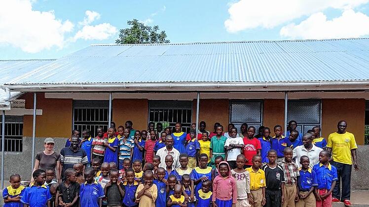 Sky Standard Nursery & Primary School (in Kalagi)