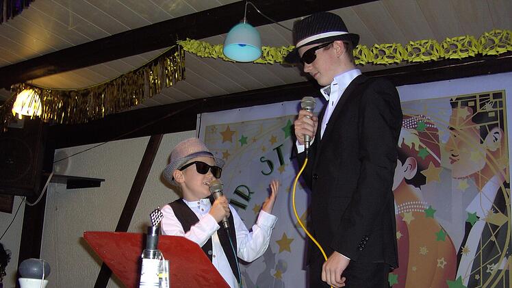 "Flaschengeister" Manuel und Pascal Zimmermann Foto: Udo Sell
