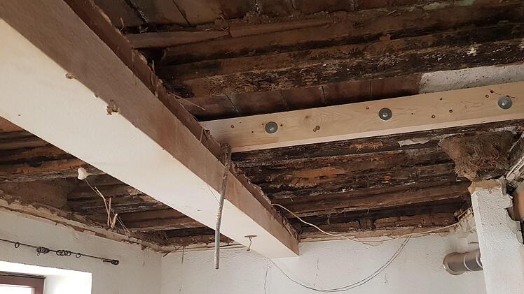 Teilweise mussten extra Balken eingefügt werden, um weitere Stabilität zu gewährleisten.