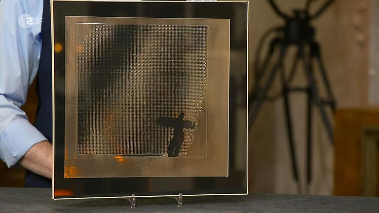 Verkauft wurde außerdem das Kunstwerk "Der Tänzer" von Heinz Mack aus dem Jahr 1972, das der Experte auf 750 bis 1.000 Euro schätzte.