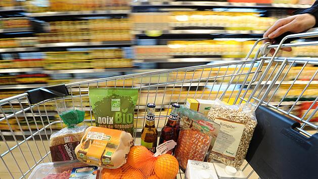 Im vergangenen Jahr gaben die Bundesb&uuml;rger nach Angaben des Bundes &Ouml;kologische Lebensmittelwirtschaft fast elf Milliarden Euro f&uuml;r Bio-Lebensmittel aus. Symbolfoto: David-Wolfgang Ebener, dpa