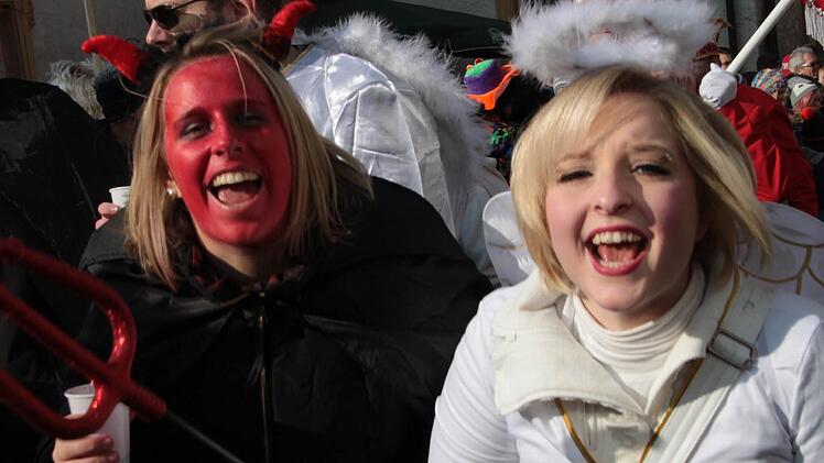 Marktplatztreiben in Stadtsteinach. Foto: Jürgen Gärtner