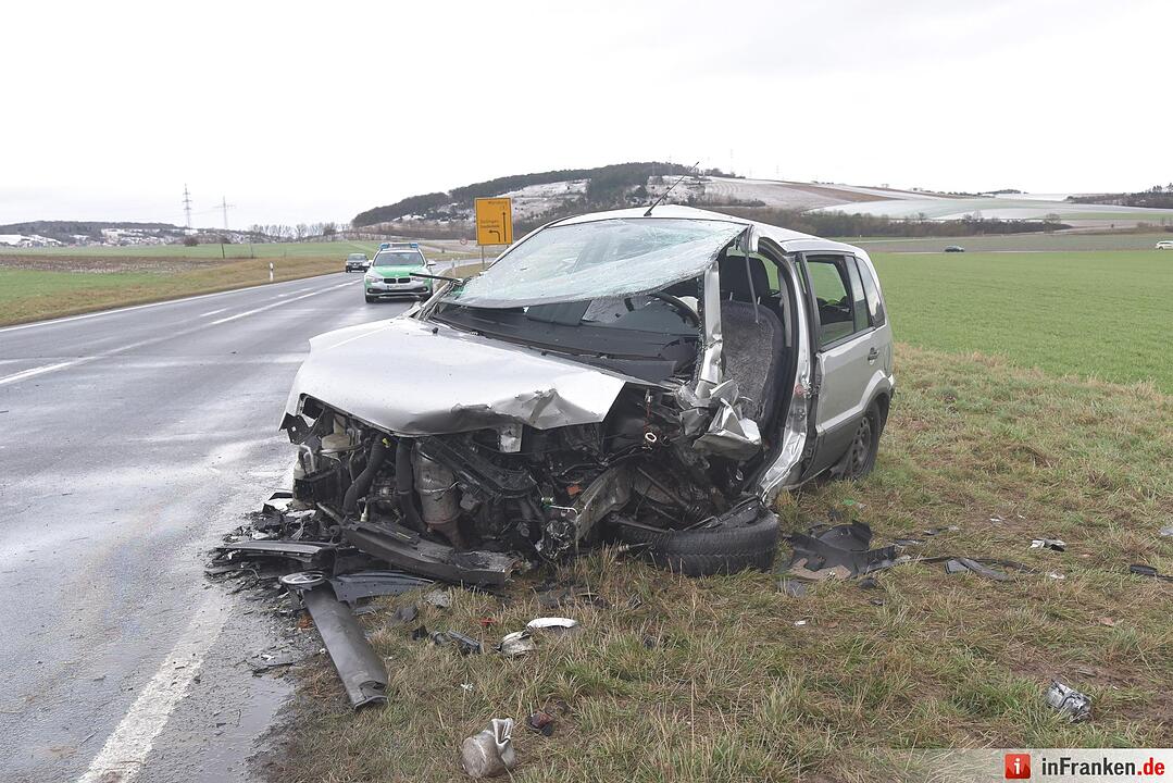 Tödlicher Verkehrsunfall auf B8 Richtung Würzburg