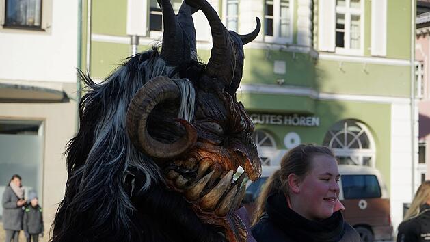 Krampuslauf in Coburg und Umgebung: Was es mit den schaurigen Fratzen auf sich hat