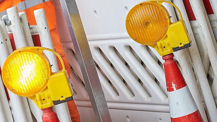 N&uuml;rnberger Land: Wahlplakate falsch angebracht - Landratsamt entfernt sie aus Sicherheitsgr&uuml;nden