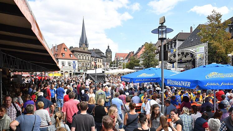 Impressionen vom Korbmarkt.