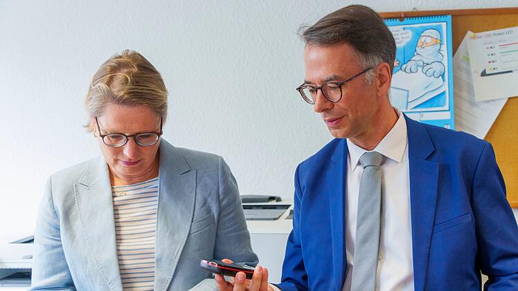 Zentrale Stelle f&uuml;r die &Uuml;berwachung elektronischer Fu&szlig;fesseln