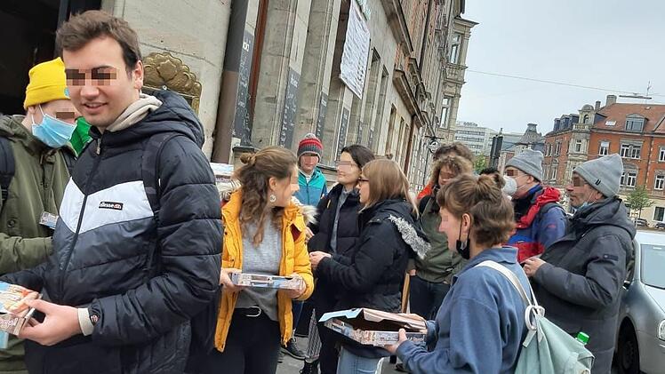Erlangen: Kostenlose Pizza sorgt für großen Andrang - Restaurant-Betreiber plant Kette