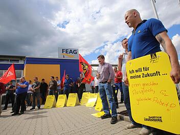 Proteste der Feag-Mitarbeiter vor dem Forchheimer Werk. Fotos: Barbara Herbst