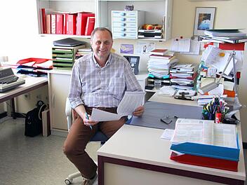 43 Jahre lang war das Ebersdorfer Rathaus der Arbeitsplatz von Harald Kutscher. Foto: Alexandra Kemnitzer