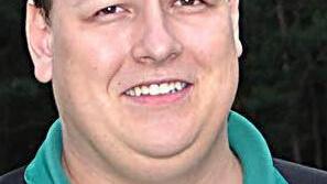 Neudrossenfelds Spielleiter Thorsten Schirmer stört das arrogante Auftreten des Schiedsrichters. Foto: Karl Heinz Weber