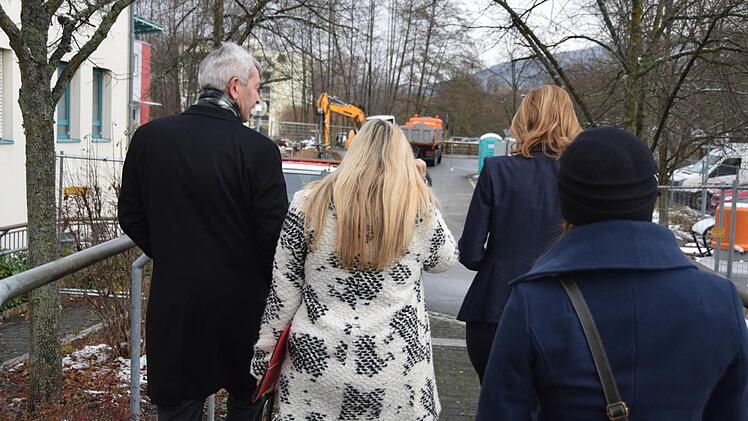 Auf dem Weg zum SpatenstichFoto: Ronald Rinklef