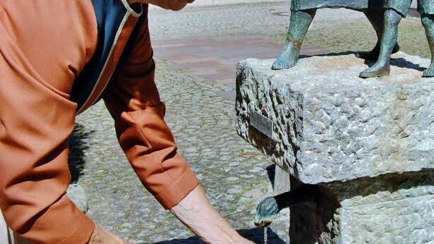 Letzte Kühlung vor dem Auftritt. Foto: Sigismund von Dobschütz