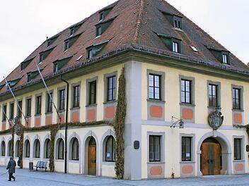 Aus dem Lichtenfelser Rathaus wurde die Zusammensetzung des Kommunalparlaments als Letztes im Landkreis gemeldet.