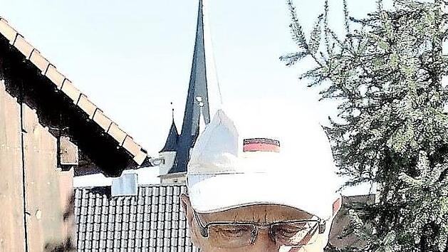 Willibald Viering verk&uuml;ndet in Stettfeld schon seit &uuml;ber 50 Jahren die Bekanntmachungen - und ist auch heute noch wenn n&ouml;tig unterwegs.