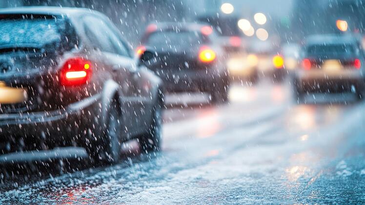 Schneechaos auf A9: Drei Unfälle bei Bayreuth in 30 Minuten