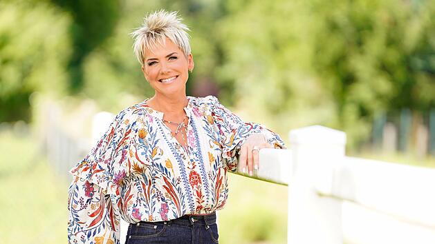 Inka Bause moderiert die 21. Staffel von "Bauer sucht Frau" im Herbst 2025.