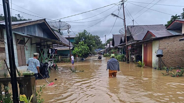 Hochwasser auf Sumatra