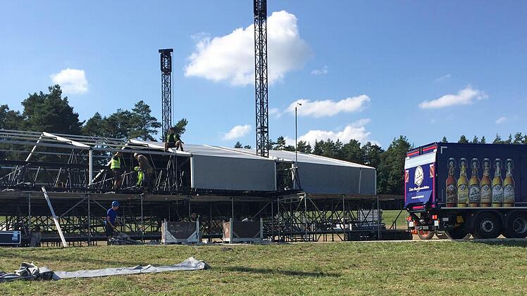 Mit einem 80-köpfigen Team wird die Kulmbacher Brauerei den Ausschank beim großen Bayern 3-Dorffest im Hollfelder Ortsteil Tiefenlesau stemmen. Fotos: Sonja Adam