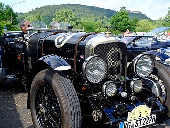 Viele seltene Oldtimer werden auch bei der zweiten Auflage der Herzog-Hedan-Fahrt zu sehen sein.