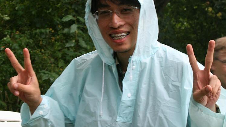 Ping lässt sich auch durch schlechtes Wetter nicht unterkriegen.