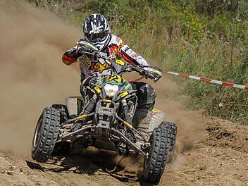 Josef Schneider mit dem Quad in Action. Fotos: privat