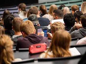Vorlesungsbeginn Uni Hannover