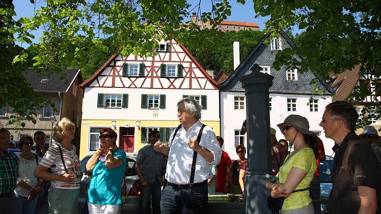 Vom Röhrenplatz aus wurde früher das Wasser des Kohlenbachs in hölzernen Leitungen in die Stadt geleitet.  Foto: Katrin Geyer