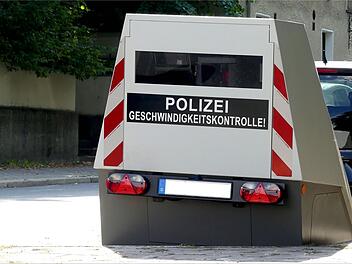 enforcement trailer blitzer polizei