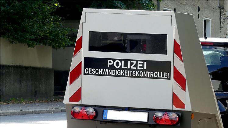 enforcement trailer blitzer polizei