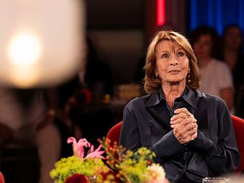 Senta Berger sprach im "K&ouml;lner Treff" &uuml;ber das Leben als Witwe.